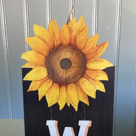 NWT- 48” Vertical Wooden Sunflower 🌻 Glittered WELCOME Fall Decor Sign - Picture 5 of 17